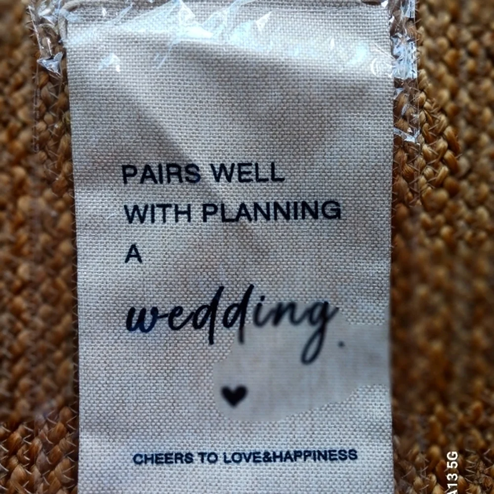 Wine wedding gift bag.
